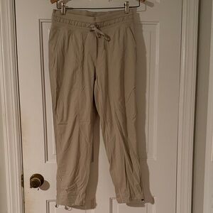 Lululemon Athletica women’s Beige Joggers